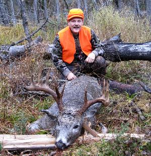 Steve and his 12 pointer